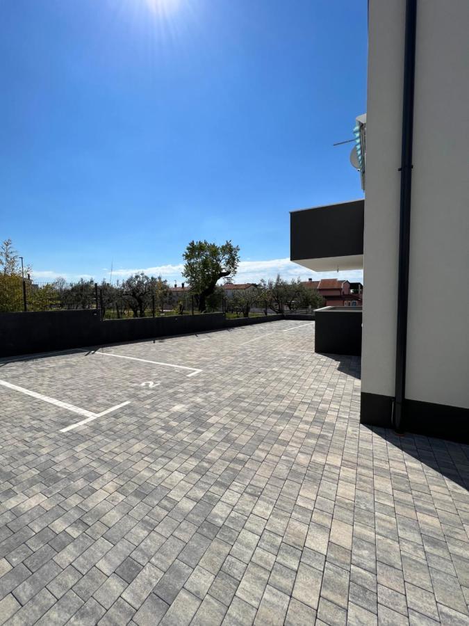 Apartment Sunrise With Private Parking Пула Екстериор снимка