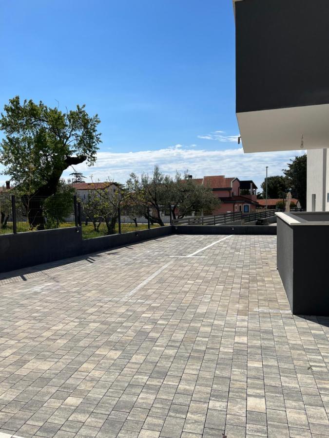 Apartment Sunrise With Private Parking Пула Екстериор снимка